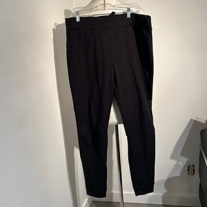 RYU Joggers XL Black zippered Pockets
